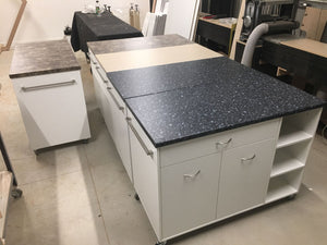 MOBILE KITCHEN ISLAND